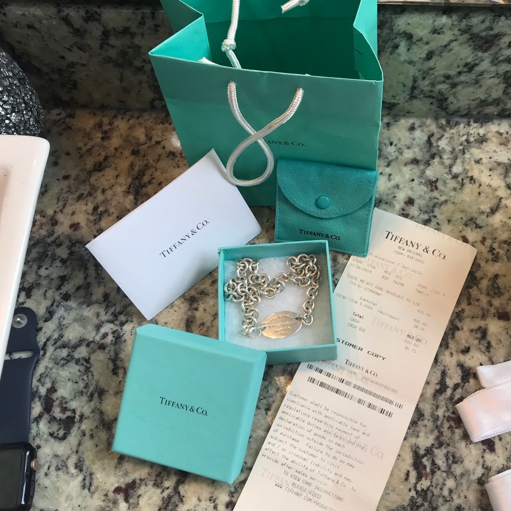 OffersAccepted- Tiffany& Co Oval Choker -15.5”long